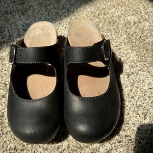 Dansko Martina Mary Jane Clogs Black 37